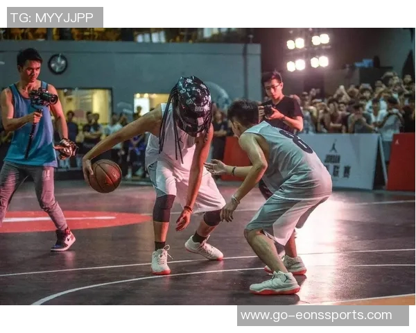 头盔哥与吴悠的巅峰对决谁能笑到最后揭开胜负之谜